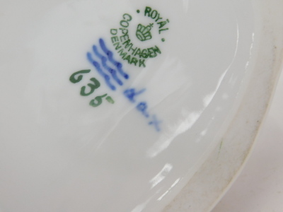 A 20thc Royal Copenhagen Danish porcelain seagull, number 635, marked beneath, 29cm wide. - 4