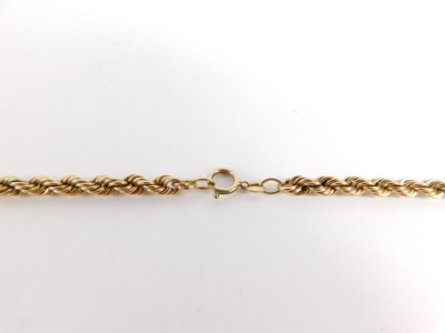 A 9ct gold rope twist neck chain, with import marks marked 9kt Italy, 40cm long, 5.8g. - 4