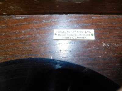 An HMV early 20thC table top gramophone, in a oak domed top case, 36cm high, 46cm wide, 39cm deep. - 4