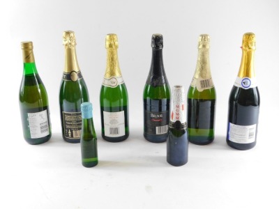 Champagne and other alcohol, comprising Lambrusco, Bucks Fizz, Avalon Sparkling Perry, Belnor, Cava Brut, Chaumet, miniature Babycham and a Cordon Rouge champagne. (8) - 4