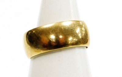 Withdrawn presale by vendor- A 9ct gold thick wedding band, ring size N½, 6.3g.