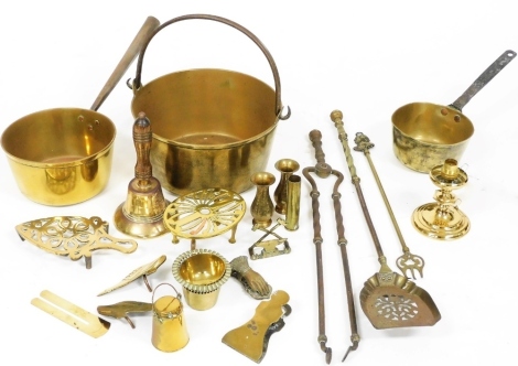 Brass and other metal ware, to include preserve pans, fire tongs, table lamp, etc. (a quantity)