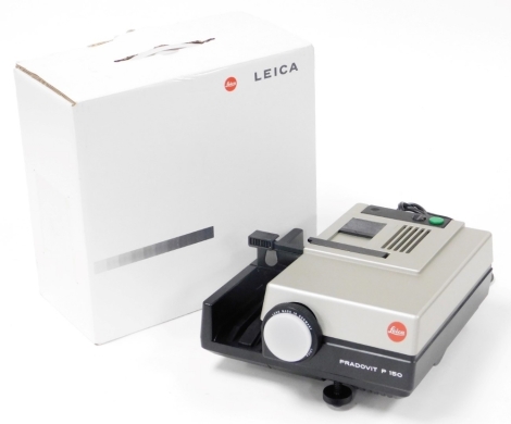 A Leica Pradovit P 150 projector, in original box and packaging.