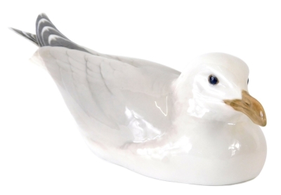 A 20thc Royal Copenhagen Danish porcelain seagull, number 635, marked beneath, 29cm wide.