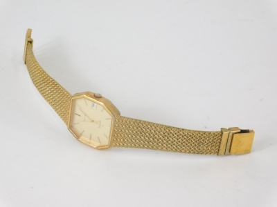 An Avia gentleman's quartz wristwatch, with 3cm wide octagonal face, baton pointers and numerals and a textured bracelet, unmarked. - 2