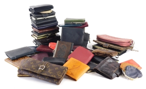 Various purses, evening purses, faux and other leather black trim, brown trim, 12cm wide, etc. (a quantity)