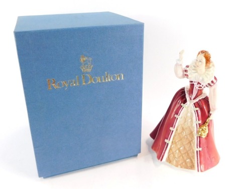 A Royal Doulton Queens of the Realm figure, of Queen Elizabeth I, HN3099, signed by the artist, 10th April 1990, HN3099, limited edition 4333/5000, 23cm high, boxed.