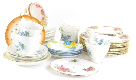 Various china and effects, Royal Albert Old Country Roses plates, 22cm dia., saucers, Royal Albert Forget Me Not wares, other tea ware, etc. (a quantity)