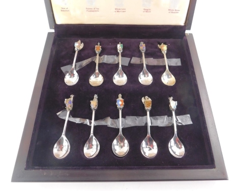 The Queen's Beasts Spoons, limited edition Elizabeth II silver cased spoon set, to include spoons Lion of England, 14cm high, etc., Birmingham 1977, in fitted case, 15oz all in. (1 case)