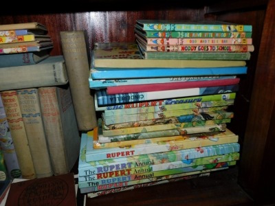 A quantity of children's books, Tales of Peter Rabbit, and others, Doctor Little, Books of Five, Rupert Annuals, Noddy books, etc. (1 shelf) - 3