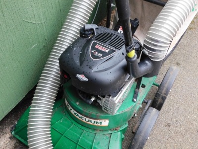 A Briggs & Stratton 625 series Billy Goat KV vacuum, petrol, 190CC. - 2