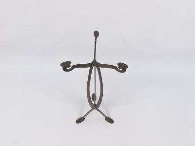 An Art Nouveau brass trivet stand, on tripod base, 60cm high. - 2