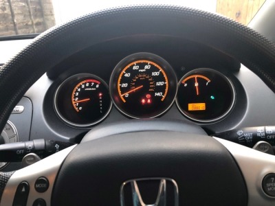 A Honda Jazz, registration CV06 YUJ, automatic, blue, four door, 1339cc, MOT valid until November 2022, registered miles 88010, V5 present, last full service November 2021, with two keys. - 14