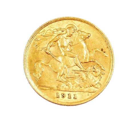 A George V gold half sovereign 1911, 4.0g.