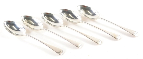 A set of George V silver tablespoons, old English pattern, 21cm long, London, 1911, 10.5oz (5).