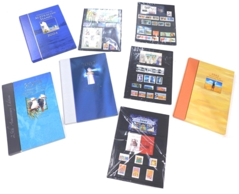 Various stamps, the collection of Australian stamps, stamp albums, 2002, 2003, 2004, 2005. (4 albums)