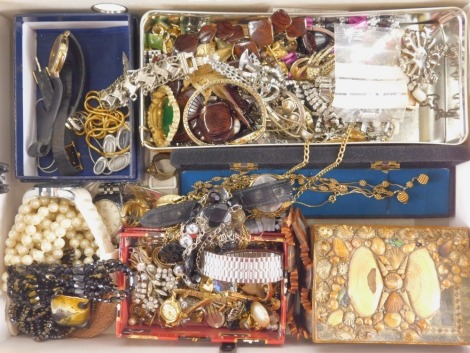 Various costume jewellery and effects, pearl necklace, Accurist 3cm diameter dial fashion watch, various necklaces, brooches, Seiko Quartz watch with elasticated strap, Monet marked costume jewellery, shell-cased jewellery box, various cufflinks, Scout ba