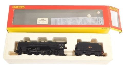 Hornby OO gauge Class 9F locomotive, 2-10-0, 92139, BR black livery, boxed.