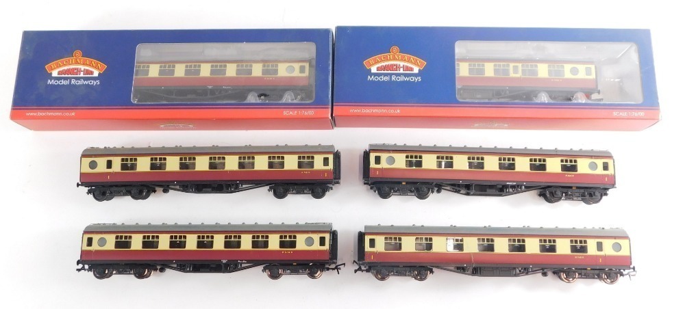 LMS 57 ft Porthole Corridor 1st BR Crimson & Cream - Weathered