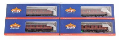 Bachmann Branchline coaches, 39-176D BR mark I BG coach full brake maroon, boxed. (4)