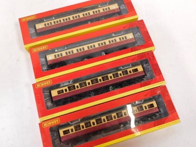 Hornby OO gauge coaches, including R4344C BR Maunsell corridor 1st class coach, S7232S, R4343B BR 3rd class coach S838S, and R4345C BR Maunsell composite coach S5676S, boxed. (4) - 2