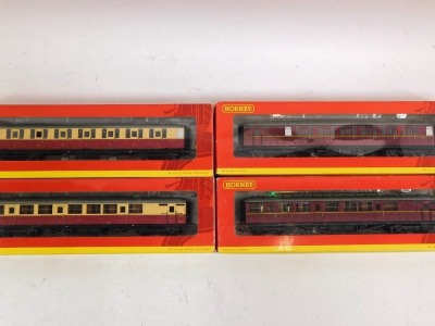 Hornby OO gauge coaches, comprising R4178 BR 61ft 6 inch corridor brake coach, E10092E, R4179 BR 61ft 6 inch corridor first class coach E11018E, 4260A BR 61ft 6 inch corridor brake coach, E10101E and R4260B BR 61ft 6 inch corridor brake coach E10080E, box - 2