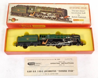 A Tri-ang Hornby OO gauge standard 9F locomotive 'Evening Star', 2-10-0, 9220, BR lined green, R861, boxed.