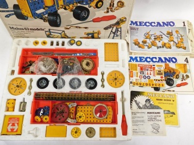 A Meccano no.4 motorised construction set. - 2