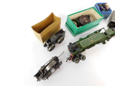 Bassett Lowke O gauge spares, including LNER 1784 locomotive body, 4-4-2, Bassett Lowke motors, Meccano electric motor No E1-6, spares and accessories, etc. (1 tray) - 3