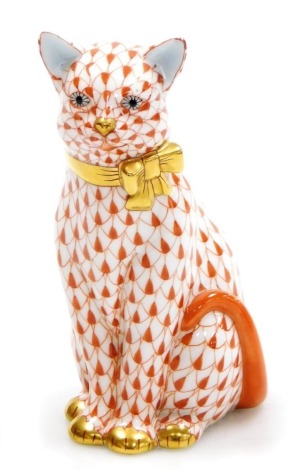 A Herend porcelain figure of a cat, limited edition number 24/250, 11.5cm high.