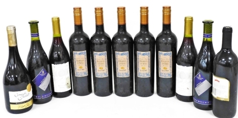 Various bottles of wine, to include Hawkes Bay, Broken Stone, Merlot 2004. (a quantity)