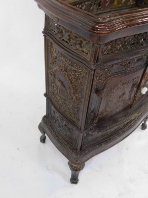 A French cast iron and brown enamel stove, No 258, stamped Le Vosgien, 93cm high, 70cm wide, 44cm deep. - 6