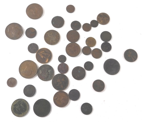 Various Victorian coins, pennies, half penny 1897 with traces of original patina, 1901 farthing similar, various others, half farthing, other Victorian coins. (a quantity)