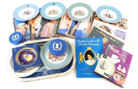 Various Royal Commemorative ware, ephemera and other items, Wedgwood lidded powder box, Silver Jubilee 1977, and another for the Duke of Edinburgh, decorative tray, etc. (a quantity)