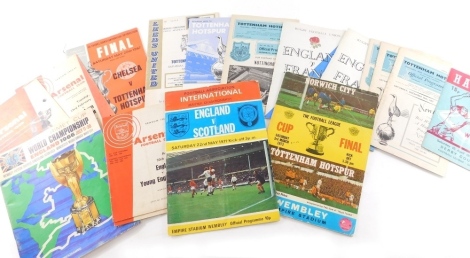 Various football programmes, FA Cup final Chelsea vs Tottenham Hotspur 1967, various other 1960s football programmes, Tottenham Hotspur, Arsenal, West Ham 1977-8, England vs France rugby programme Twickenham February 1969, etc. (a quantity)