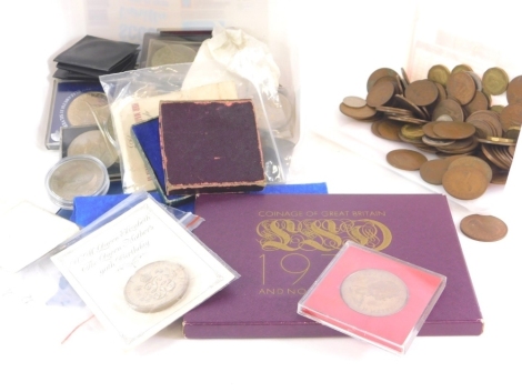 Various coins, 1970 Coinage of Great Britain set, various commemorative crowns, 1977 Silver Jubilee, Britain's First Decimal Coin Set, Queen Mother's 90th birthday commemorative coin, various other pre decimal low denomination GB coins, etc. (a quantity)