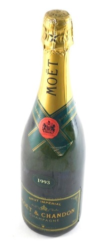 A bottle of Moet & Chandon champagne 1993, 750ml.