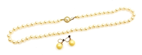 Pearl jewellery, comprising a pair of cultured pearl screw in earrings, with yellow metal fames stamped 9ct, together with a cultured pearl single strand necklace, on gold plated clasp, 42cm long overall. (2)