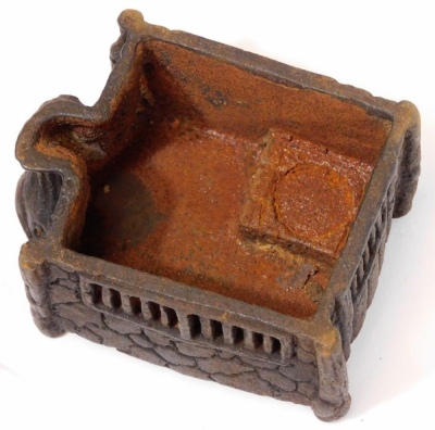 A Japanese iron koro and cover, shaped as a thatched hut, with vine growing up one side, Taisho period, 7cm high. - 6