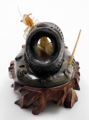 An Oriental horn carving of shrimps in a shrimp pot, on a hardwood base, 15cm wide. - 2