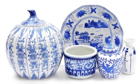 A group of Chinese blue and white porcelain, to include dish with wavy border, 26cm diameter, ginger jar, 12cm high, vase and cover, 25cm high, a cylindrical pot, 10cm high, and a Japanese blue and white sake ewer, with two character mark to underside, 13