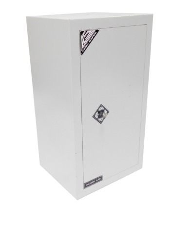 A Leigh safes Handleigh & Euro safe, serial number H4E 450 04 08, with key, 81cm high, 45cm wide, 38cm deep.