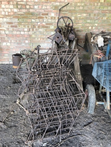 A set of harrows. Buyer's Note: No viewing is available. Buyer to collect from Eye nr Peterborough, Cambs.