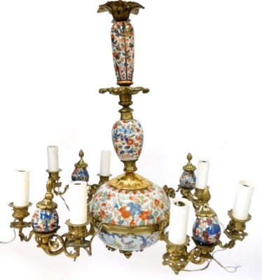 A gilt metal and Imari porcelain mounted hanging ceiling light. - 3