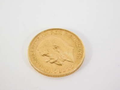 A George V full gold sovereign, 1913. - 2