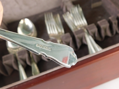 An Elizabeth II part canteen of silver cutlery, to include, soup spoons, forks, knives, etc., part settings, Sheffield 1993, 55oz of weighable silver, in part canteen. - 2