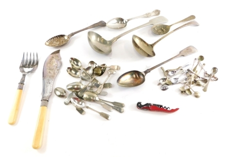 Various silver plated flatware, soup ladle, fiddle pattern, 30cm long, basting spoon, other silver plated ware, fish server, etc. (a quantity)