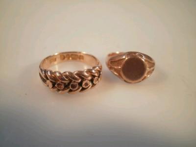 Two 9ct gold signet rings