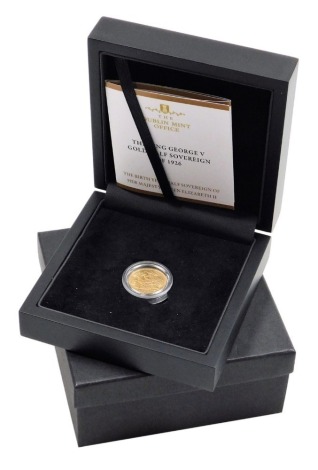 A George V half gold sovereign, dated 1926, in fitted box with certificate and outer box.