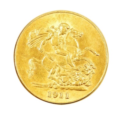 A George V gold five pound coin, dated 1911, 40.3g.